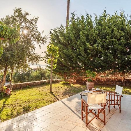 Apartamento Lavender Garden Retreat - Secluded Seaside Getaway Kotronion  Exterior foto