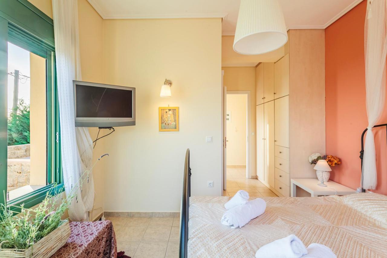 Apartamento Lavender Garden Retreat - Secluded Seaside Getaway Kotronion  Exterior foto