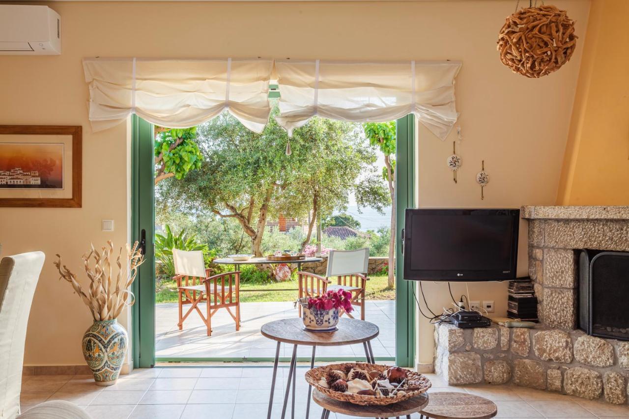 Apartamento Lavender Garden Retreat - Secluded Seaside Getaway Kotronion  Exterior foto
